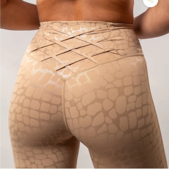 Til You Collapse Pants - Til You Collapse Moxie Criss Cross Leggings - Cashmere Large Leopard Embossed